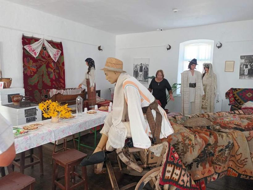 Focul lui Sumedru, în Țara Muscelului: Un fel de Halloween românesc, tradiție autohtonă de Sfântul Dumitru 18924166