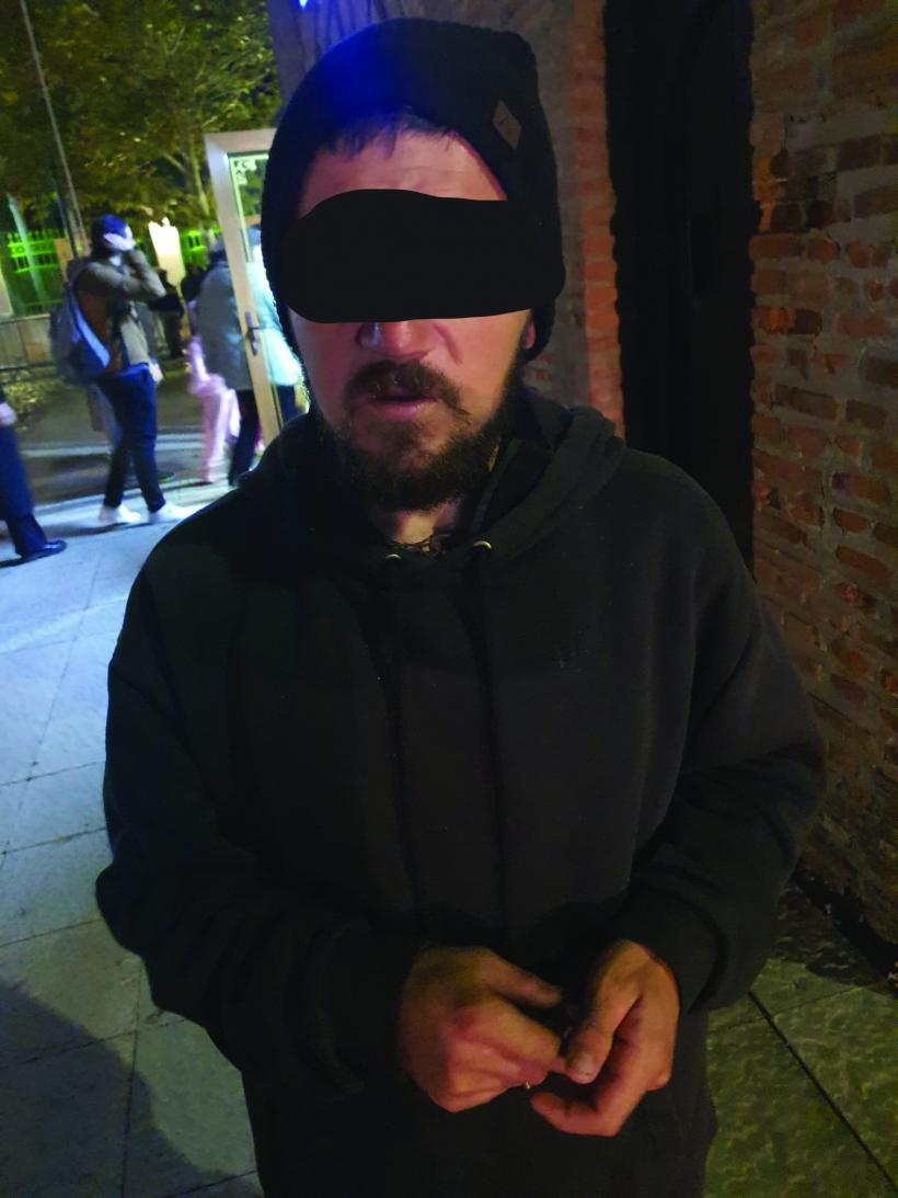 Pelerinajul de Sfântul Dimitrie, văzut din gloata cerșetorilor: Pomanagiul care întinde mâna să-ți dea Împărăția Cerului 18924460