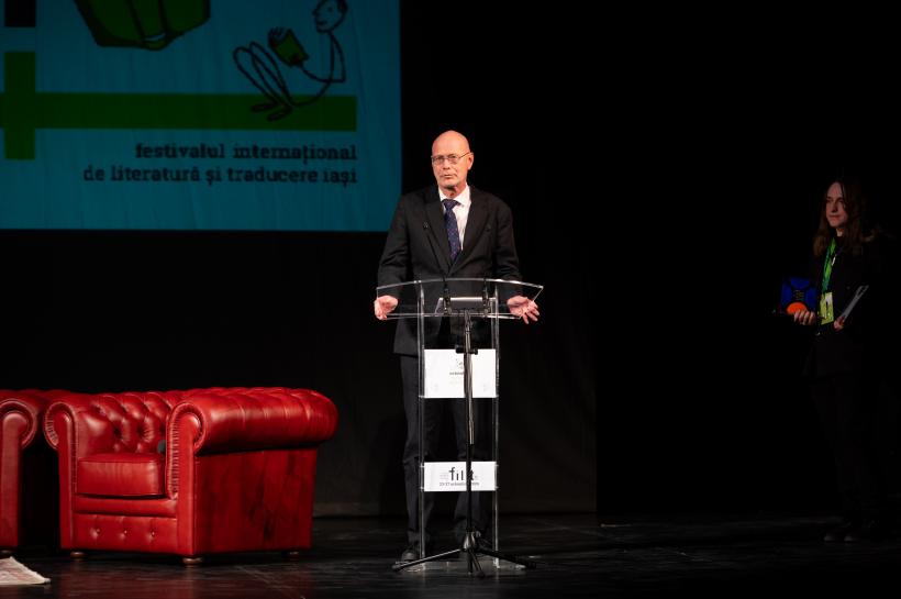 Traducătorii Bruno Mazzoni și Steinar Lone, câștigătorii Premiului ICR pentru cea mai bună traducere a unei cărți din limba română într-o limbă străină 18924686