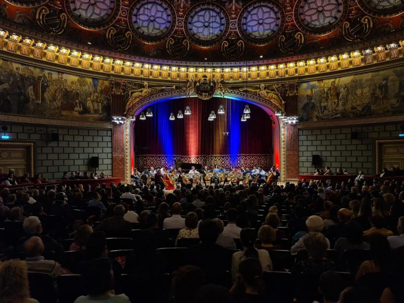 Turneul național Violoncellissimo - Clasic la puterea a treia, ediţia a 6-a, continuă călătoria prin țară la Botoșani și la Iași 18924553