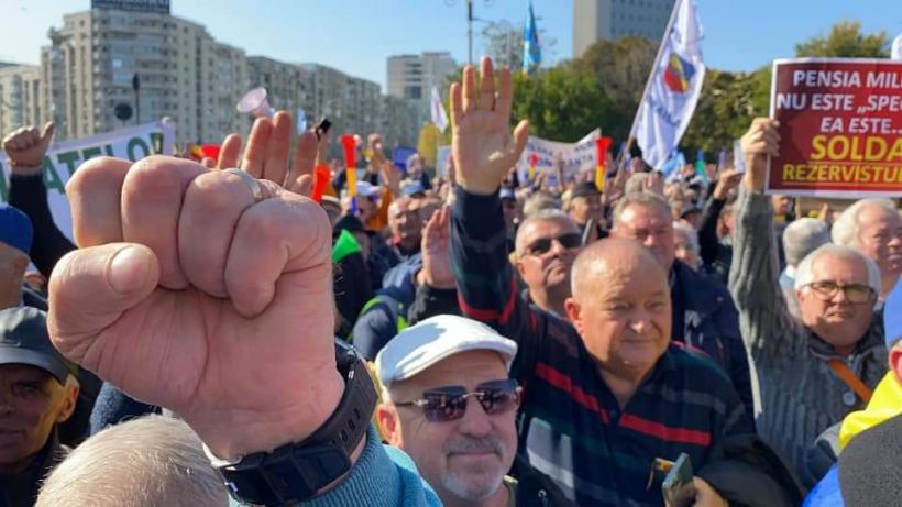 Legea indexării pensiilor militare e doar „praf în ochi”. S-a votat, dar nu se va putea aplica 18925053