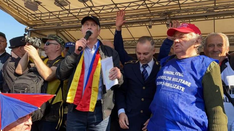 Legea indexării pensiilor militare e doar „praf în ochi”. S-a votat, dar nu se va putea aplica 18925056