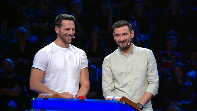 Adrian Nartea și Cosmin Vîjeu ies la tablă la Ești mai deștept decât un copil de clasa a V-a?, astăzi, de la ora 18.00, la Antena 1 18925399