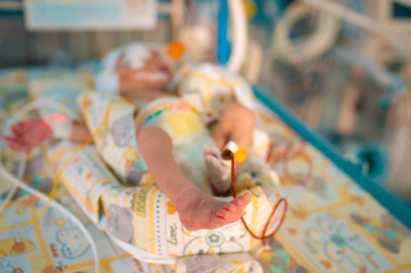 Cutia Bebelușului - pătuț pentru 95% dintre copiii familiilor sărace  18925997