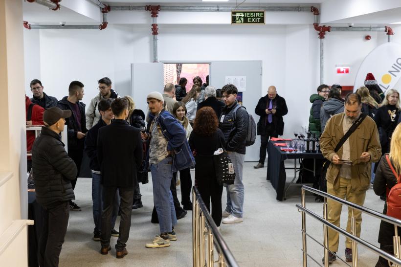 În weekend au fost decernate premiile festivalului internațional de film fantastic, Dracula Film Festival. Dracula Trophy 2024 a plecat în Macedonia de Nord 18925898