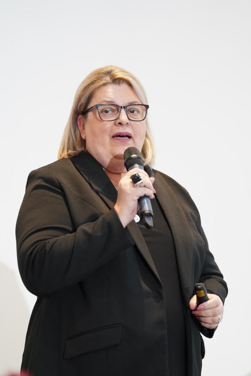 Paracetamolul, înghițit de o directivă UE. De ce românii ar putea rămâne fără medicamente de bază 18926013