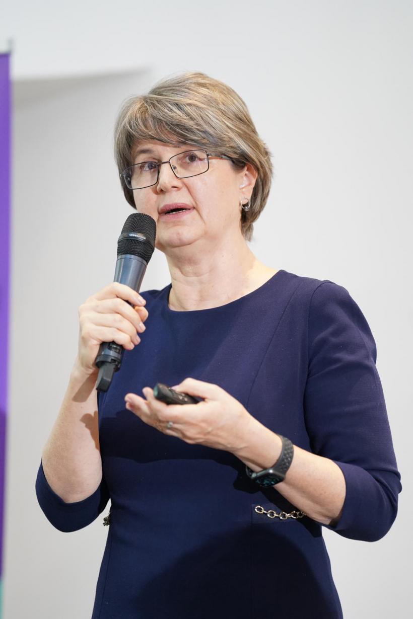 Paracetamolul, înghițit de o directivă UE. De ce românii ar putea rămâne fără medicamente de bază 18926015