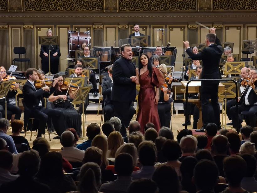 Turneul Naţional Zâmbetul Muzicii, cu soprana Teodora Gheorghiu, bas - baritonul Sorin Coliban şi pianista Diana Ionescu, începe la Brașov pe 6 noiembrie 18925913