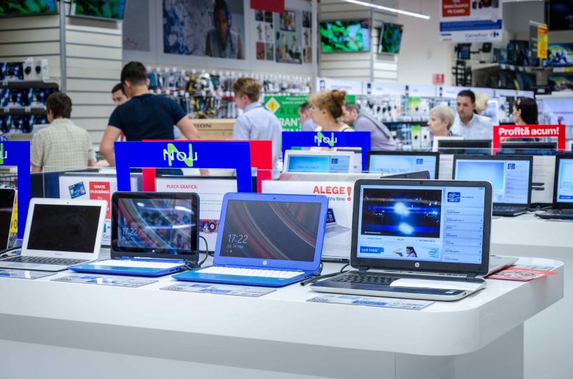 ARB, Poliţia Română şi DNSC avertizează asupra riscului de fraudă în perioada Black Friday