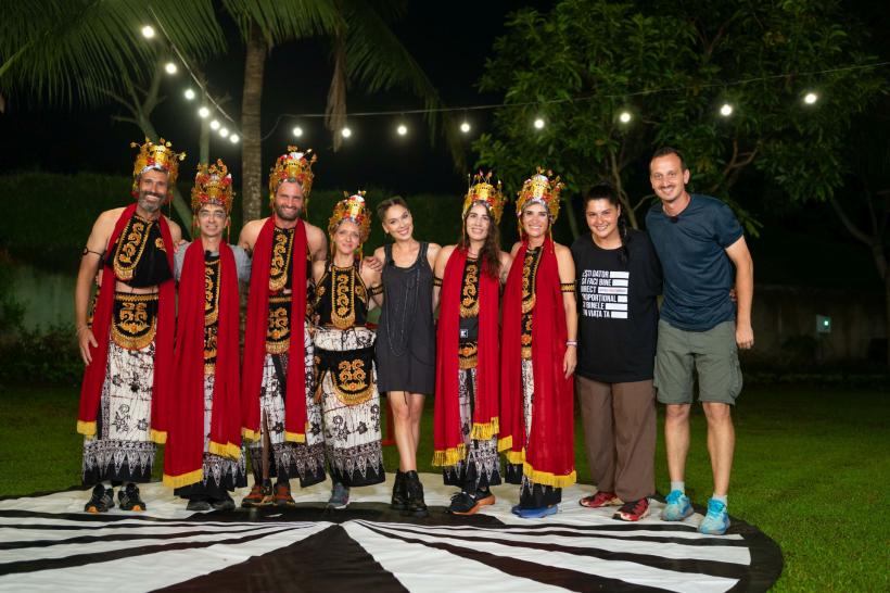 Asia Express, lider de audiență. Oana Paraschiv și Mihai Găinușă au părăsit competiția de pe Drumul Zeilor. Iată echipele care intră în etapa finală din Bali 18926337