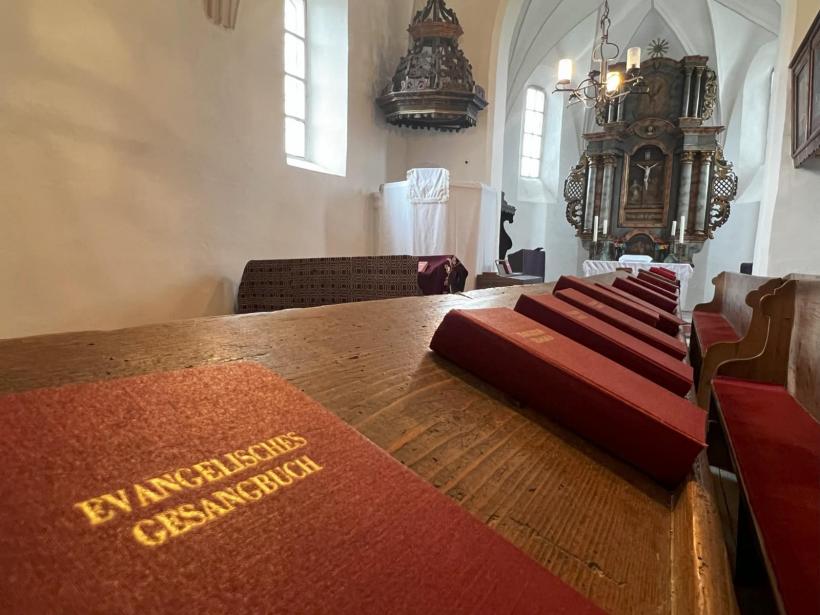 Sașii au cerut ca un sat din Sibiu să fie declarat loc prin care trece Ecuatorul 18926312