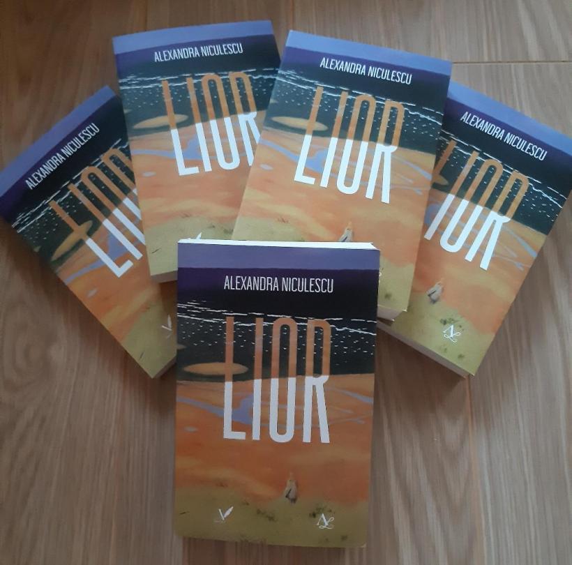 Șuetă cu scriitoarea Alexandra Niculescu:  „Simt bucurie când vine vorba despre cărți, pini, dragoste și portokalopita” 18926169