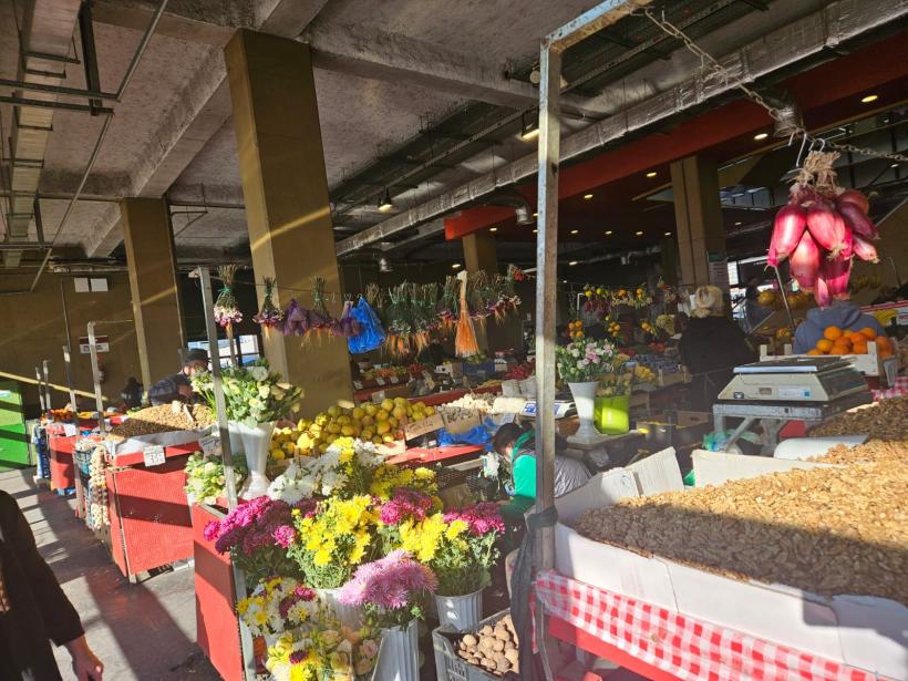 De la Detroit la Piața Obor 18926357