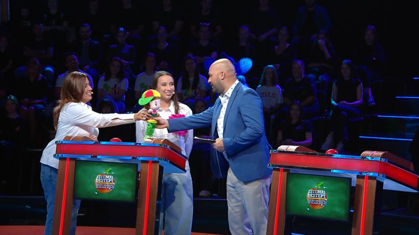 Mirela Retegan și Maya Sorian vin în platoul Ești mai deștept decât un copil de clasa a V-a, astăzi, de la ora 18.00, la Antena 1 18926545