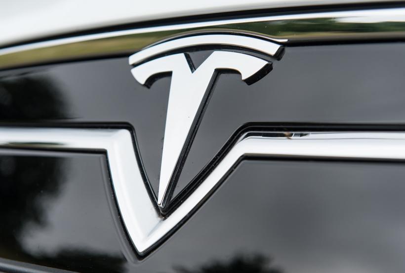 Tesla atinge o valoare de piață de 1 miliard de dolari după victoria lui Trump