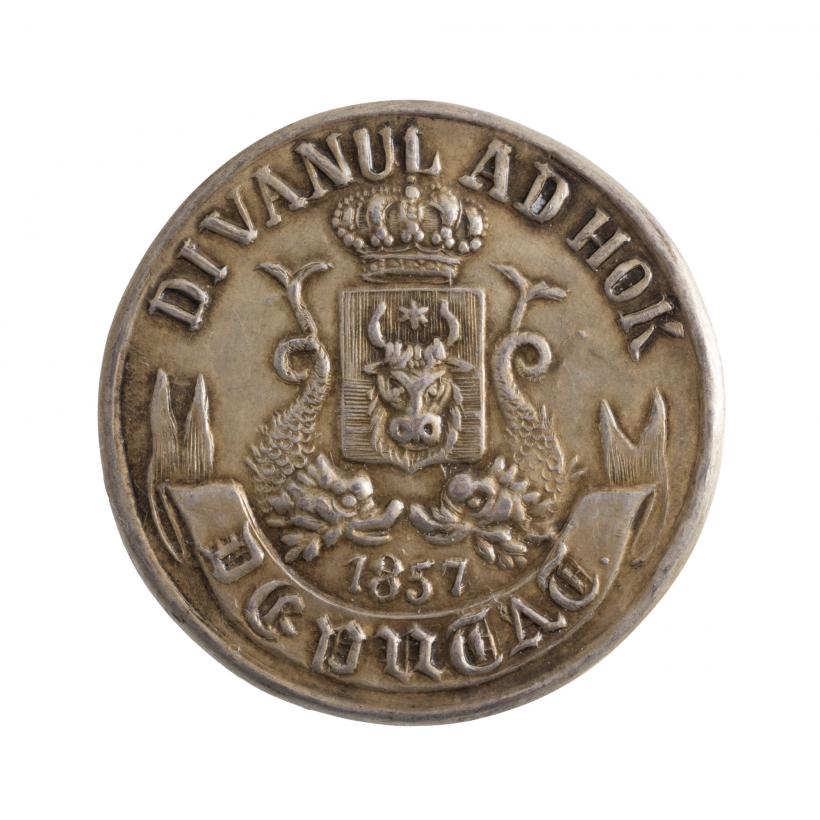 Spectaculoasă Licitație de Artă Istorică la Artmark, cu monede antice din aur, acte ale mareșalului Antonescu și săbii japoneze din vremea războaielor cu samurai 18926646