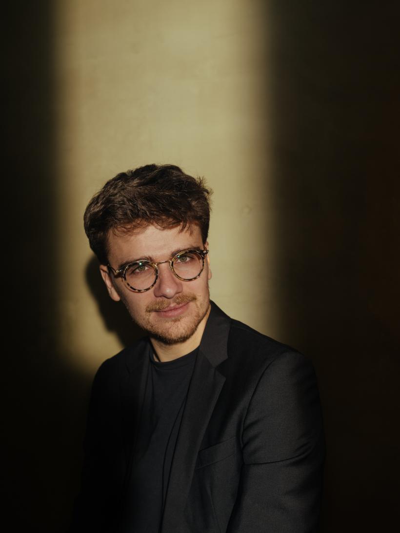 “Moștenitorii României muzicale”: recital-eveniment susținut pianistul Andrei Gologan 18926715