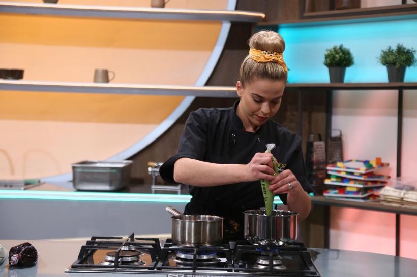 Chef Lara Norman, creatoarea unor evenimente culinare ingenioase, care a lucrat la The Ritz Londra, vrea să-i impresioneze pe jurați în noul sezon Chefi la cuțite 18927218