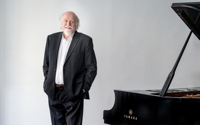 Faimosul pianist Peter Donohoe va cânta în stagiunea Filarmonicii George Enescu, pe 14 și 15 noiembrie