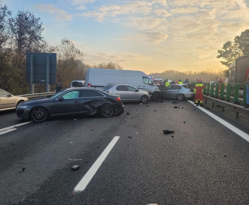 Plan Roșu! Accident în lanț pe autostrada A3: 12 mașini implicate, cu un total de 26 de persoane