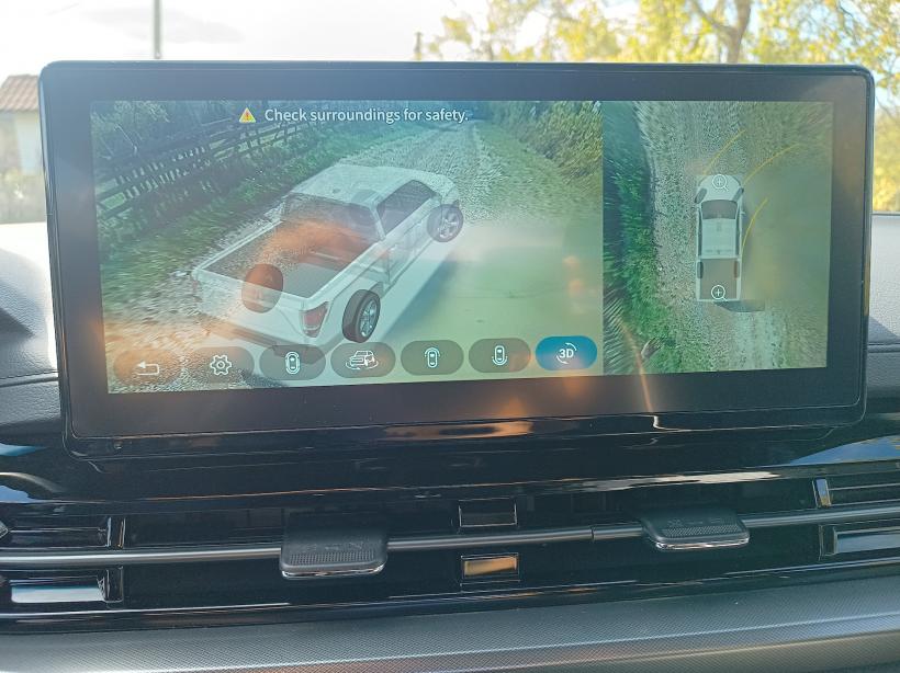 SsangYong surprinde în bătălia autoutilitarelor: Cum se mişcă cel mai mare pick-up 18927474