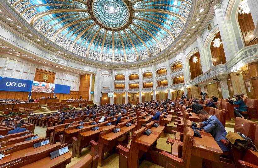 Traseismul politic, sport național de masă. Dezertarea din partide, în Parlament: Aleși pe listele unei formațiuni, mulți termină mandatul pe listele rivalilor