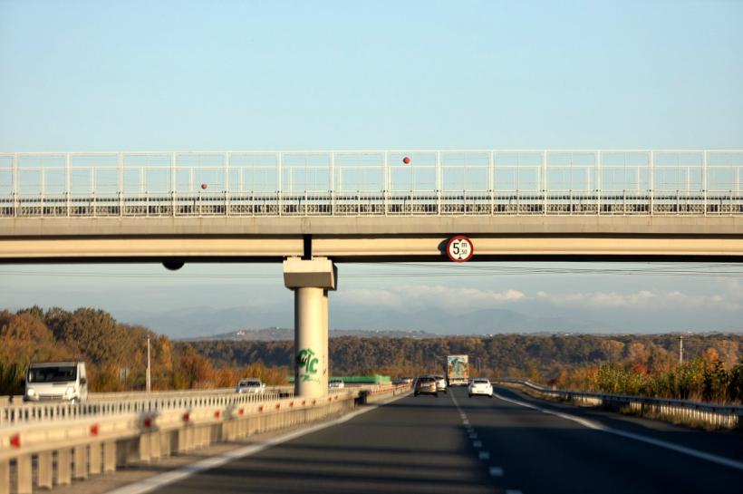 Inconștiență la volan! Un polonez a condus TIR-ul pe contrasens, pe Autostrada A1 București - Pitești