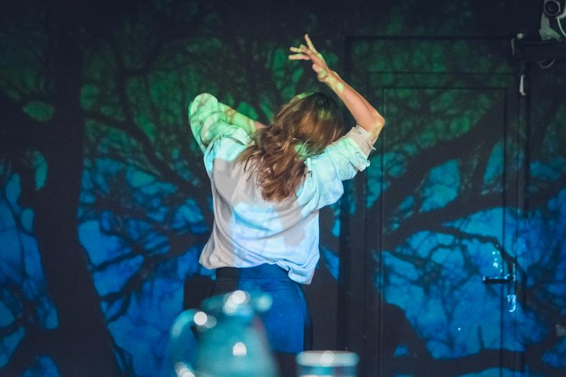 Teatrul de Comedie_premiera FRAGIL/E 18927402