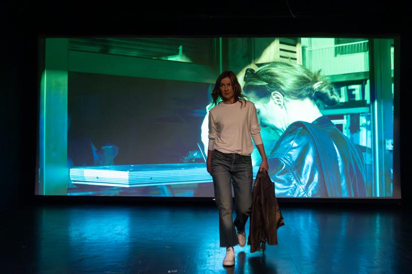 Teatrul de Comedie_premiera FRAGIL/E 18927403