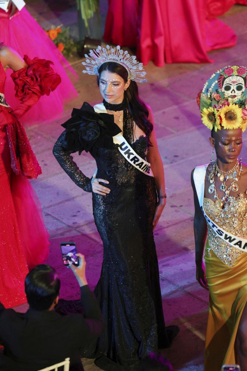 Daneza Victoria Kjaer Theilvig este încoronată a 73-a Miss Univers 18927841