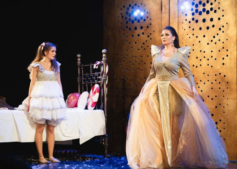 Maya și Elfie - o poveste de Crăciun ajunge la Teatrul Bulandra 18928150