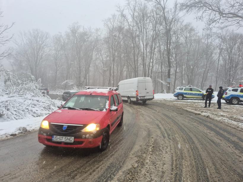 Atenție, șoferi: Se circulă în condiții de iarnă pe drumurile din mai multe județe 18928859