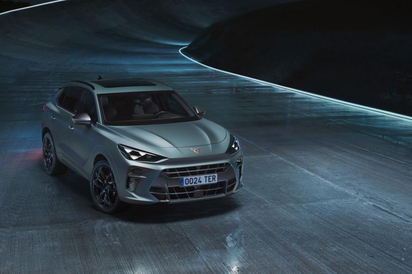 Cine se luptă pentru maşina anului:  Electrice vs benzină, maşini mici contra SUV-uri 18928671