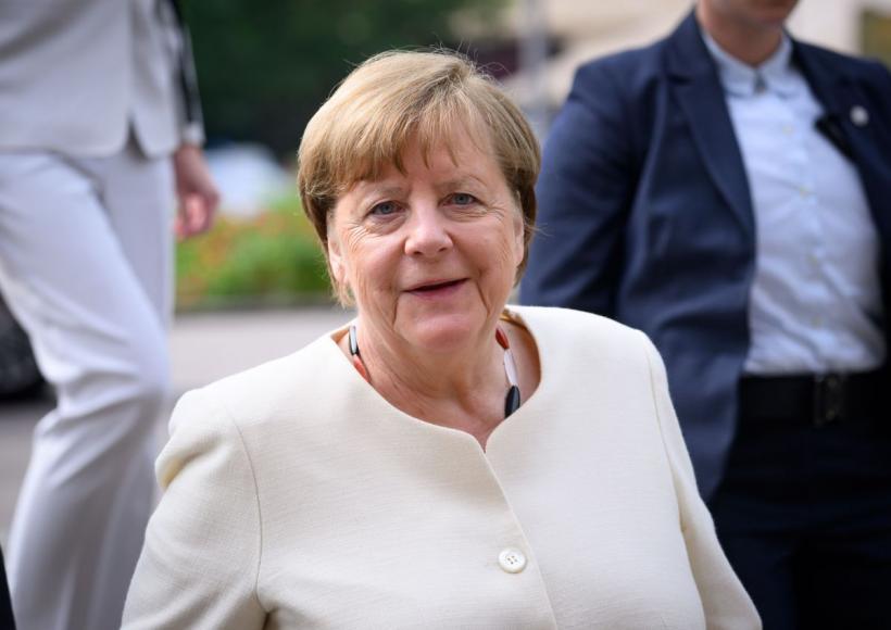 Angela Merkel își apără moștenirea politică: Relații cu Rusia și blocarea aderării Ucrainei la NATO