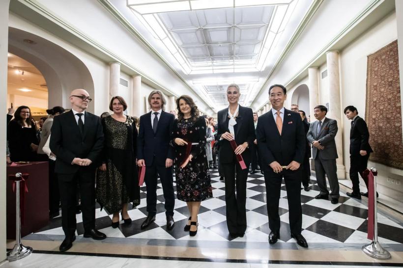 Galeria Orientală din Muzeul Național de Artă al României: Un dialog între națiuni și exemplu de diplomație culturală 18929294
