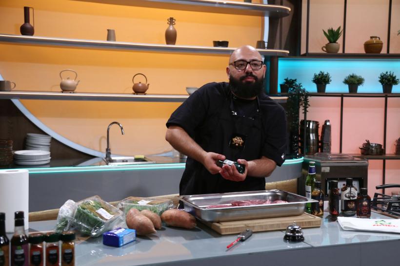 Babasha și sora lui, Bianca, le gătesc juraților diseară, la Chefi la cuțite: „Facem o reinterpretare a unui fel de mâncare pe care i-l găteam fratelui meu când era mic” 18929547