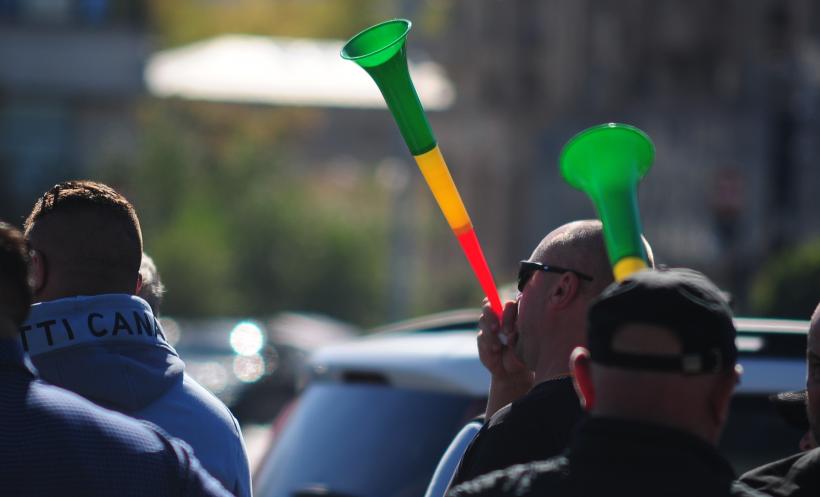 Pensionarii militarii și sindicaliștii protestează în fața Guvernului 18929778