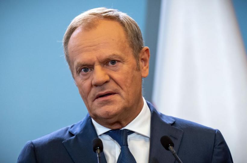 Donald Tusk vizitează fortificațiile militare de la granița Poloniei cu Kaliningrad