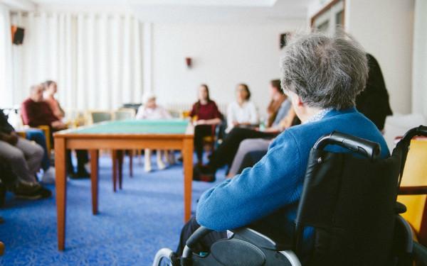 Peste 1.000 de centre sociale fără autorizație de securitate la incendiu. Mii de copii, persoane cu dizabilități și vârstnici ar putea rămâne fără adăpost 18930317