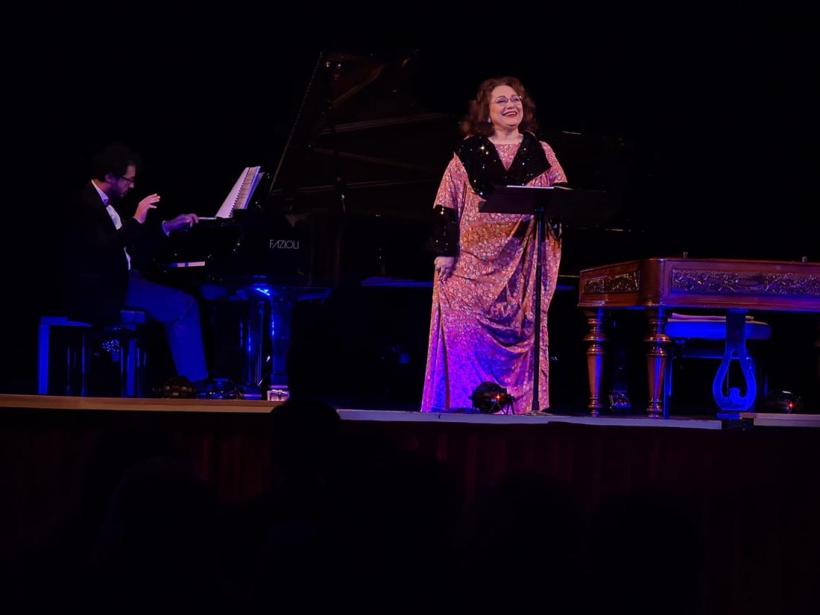 Turnee de poveste... pretutindeni la final. Mezzosoprana Ruxandra Donose, sopranele Leontina Văduva și Teodora Gheorghiu și bas-baritonul Sorin Coliban au cântat pentru diaspora românească din Elveția, Franța și Italia 18930523