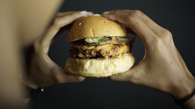 Explozie de cazuri de cancer la tineri, din cauza alimentelor puternic procesate 18930845