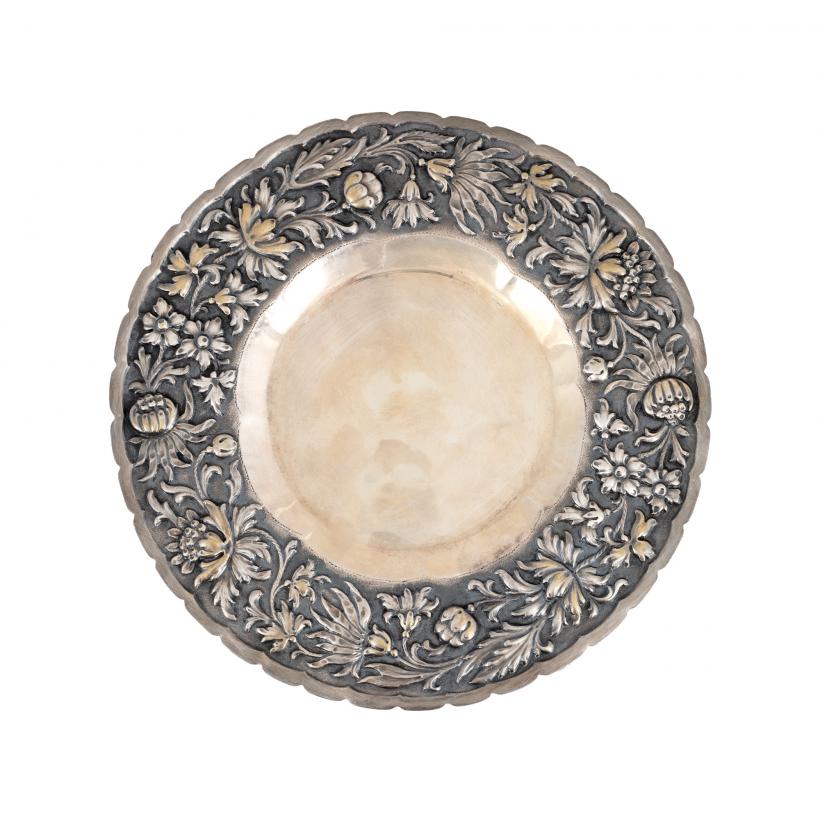 De la masa familiei prezidențiale Ceaușescu, în licitație la Artmark 18930699