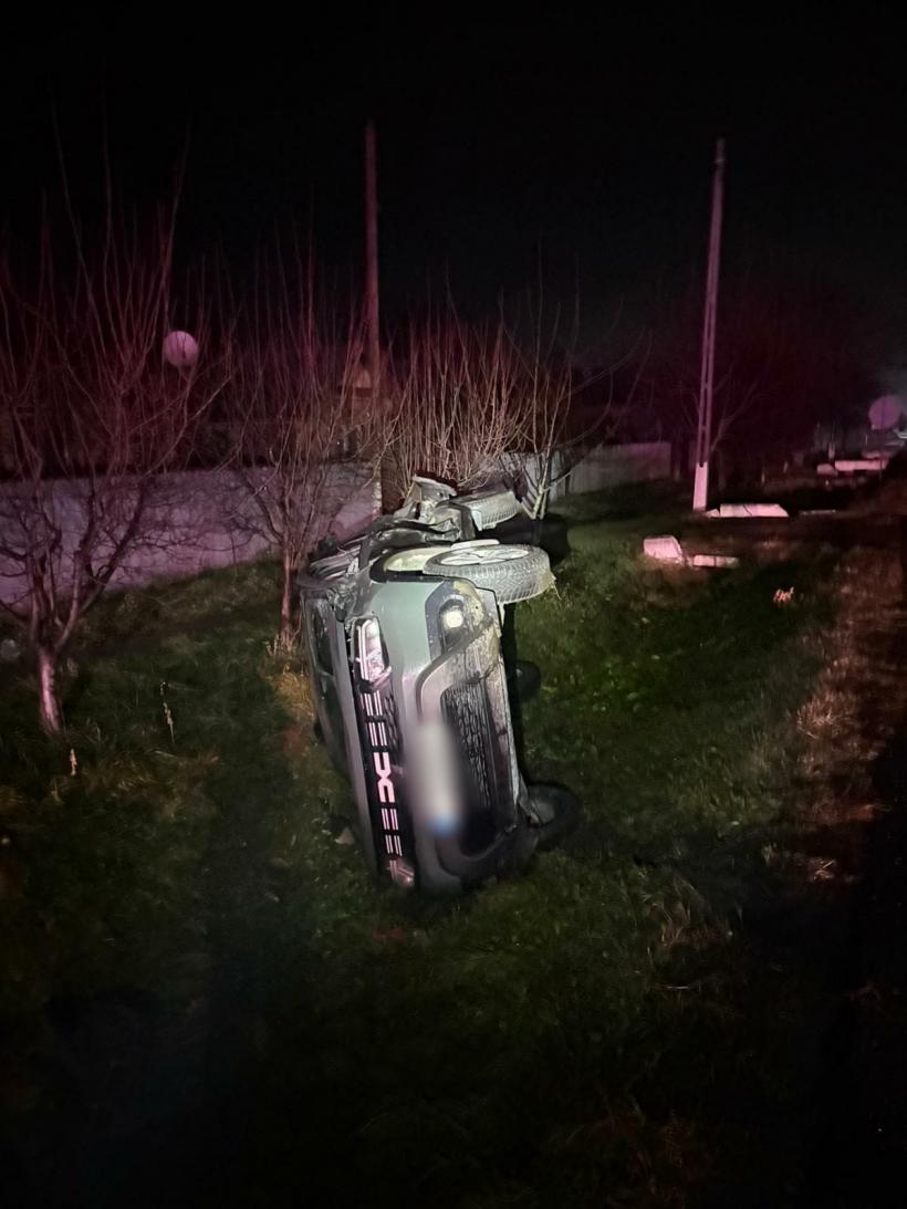 Accident groaznic cu trei mașini la Galați, în zona Gării Berhec. Trei bărbați au ajuns la spital 18931026