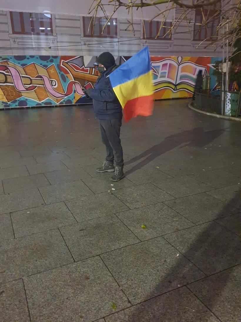 Răscoală pe TikTok, cu furci și topoare! Lumea crede tot ce vede pe rețele. Cum arată de aproape o coborâre în offline a lui Călin Georgescu 18931213