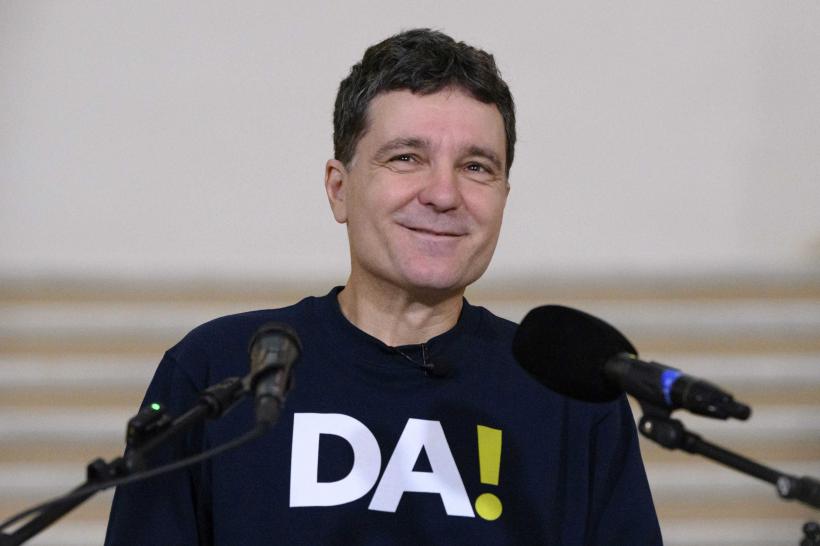 Nicușor Dan: Se reorganizează de sâmbătă mai multe linii de tramvai și troleibuz