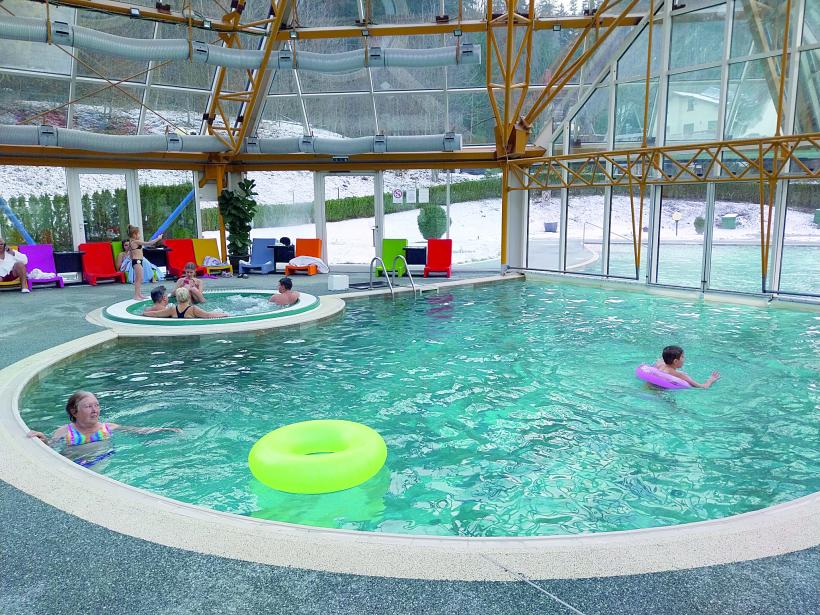 Tendințele momentului: Românii se înghesuie la hoteluri cu piscină, pe Valea Prahovei 18931955