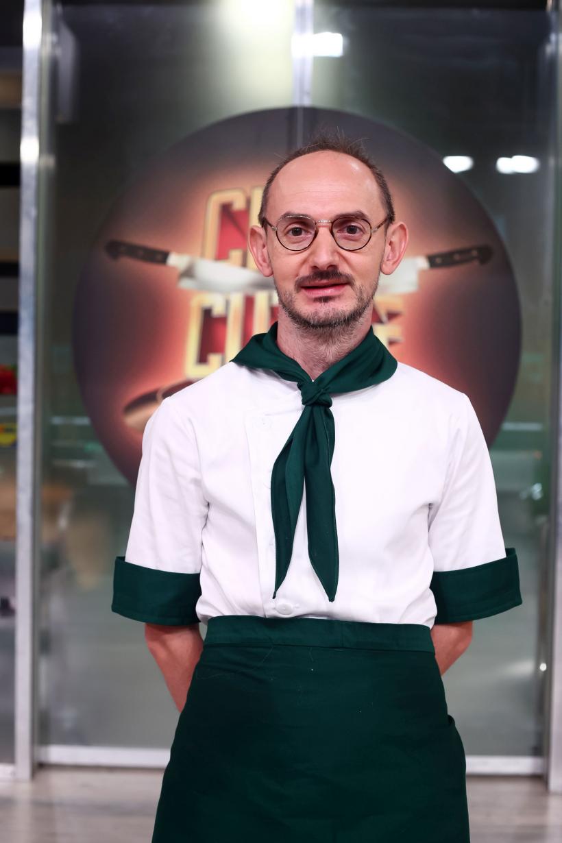 Echipa aurie a câștigat ieri battle-ul la Chefi la cuțite. Diseară, se instaurează panica în bucătărie! Concurenții gătesc cu ochelari speciali: ”Era totul în ceață, nu vedeam nimic” 18932453