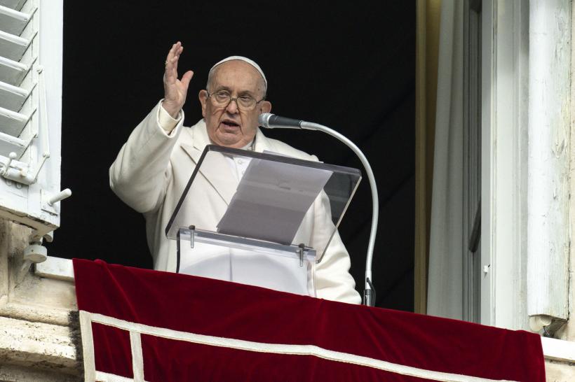 Papa Francisc a condamnat din nou loviturile aeriene din Gaza