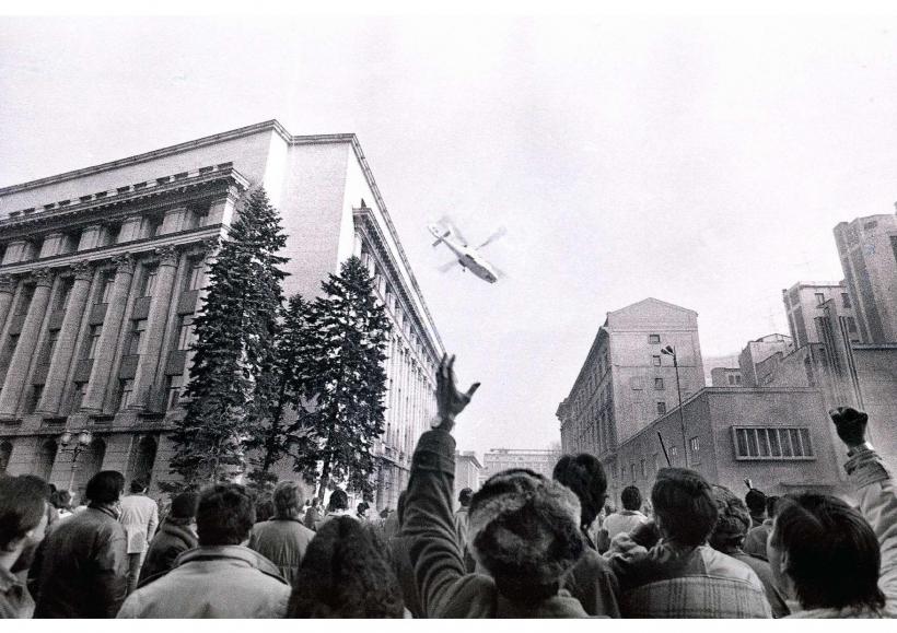 22 decembrie 1989, Bucureşti: Fuga Ceauşeştilor şi preluarea puterii