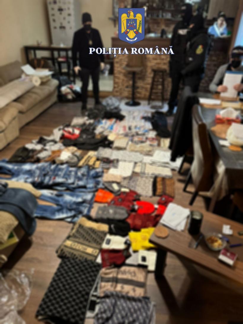 Contrabandă cu bijuterii din Turcia. Mascații au descins la 22 de adrese 18933432